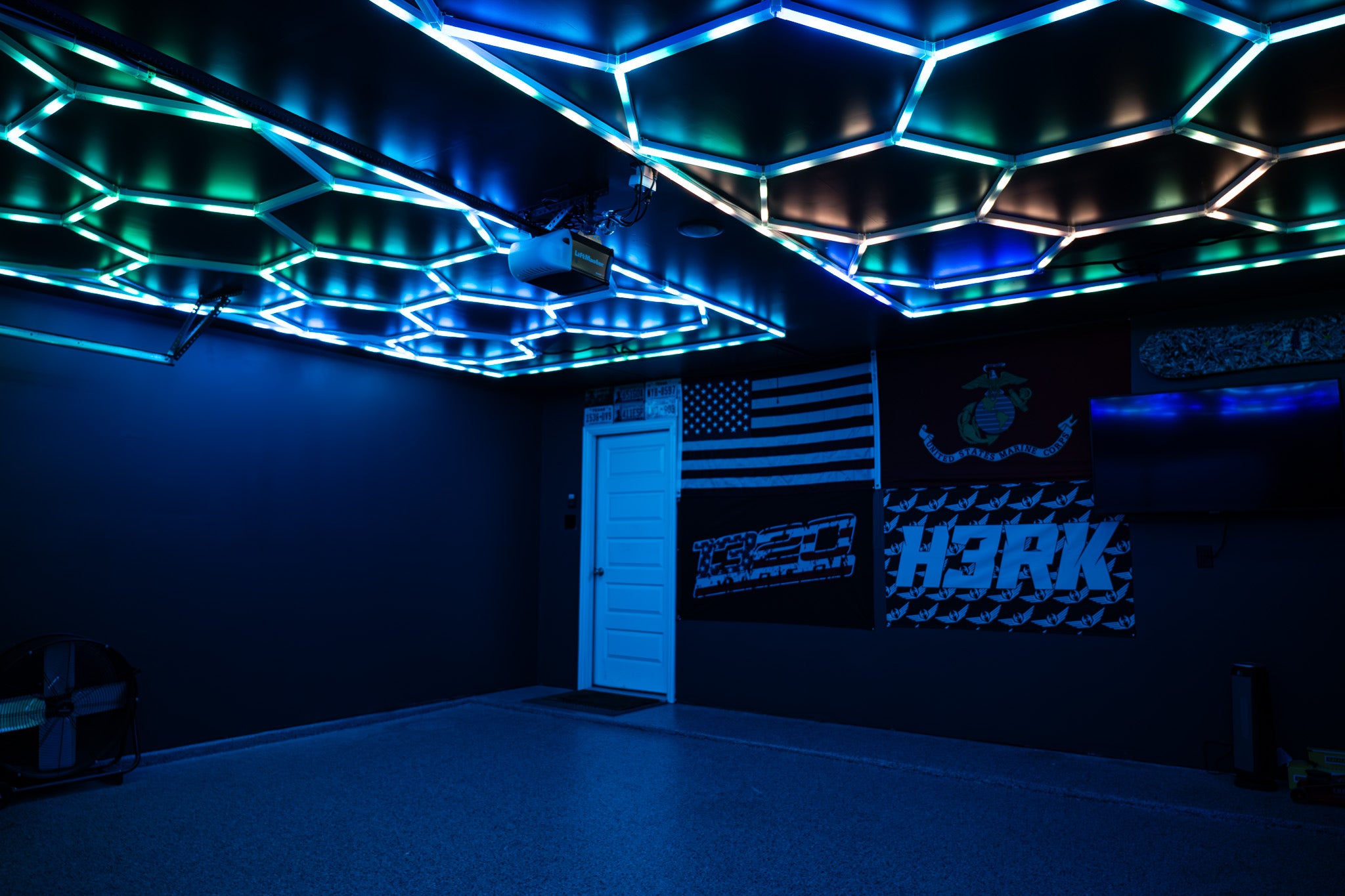 Balvolt - RGB Hex Light - Rainbow animation