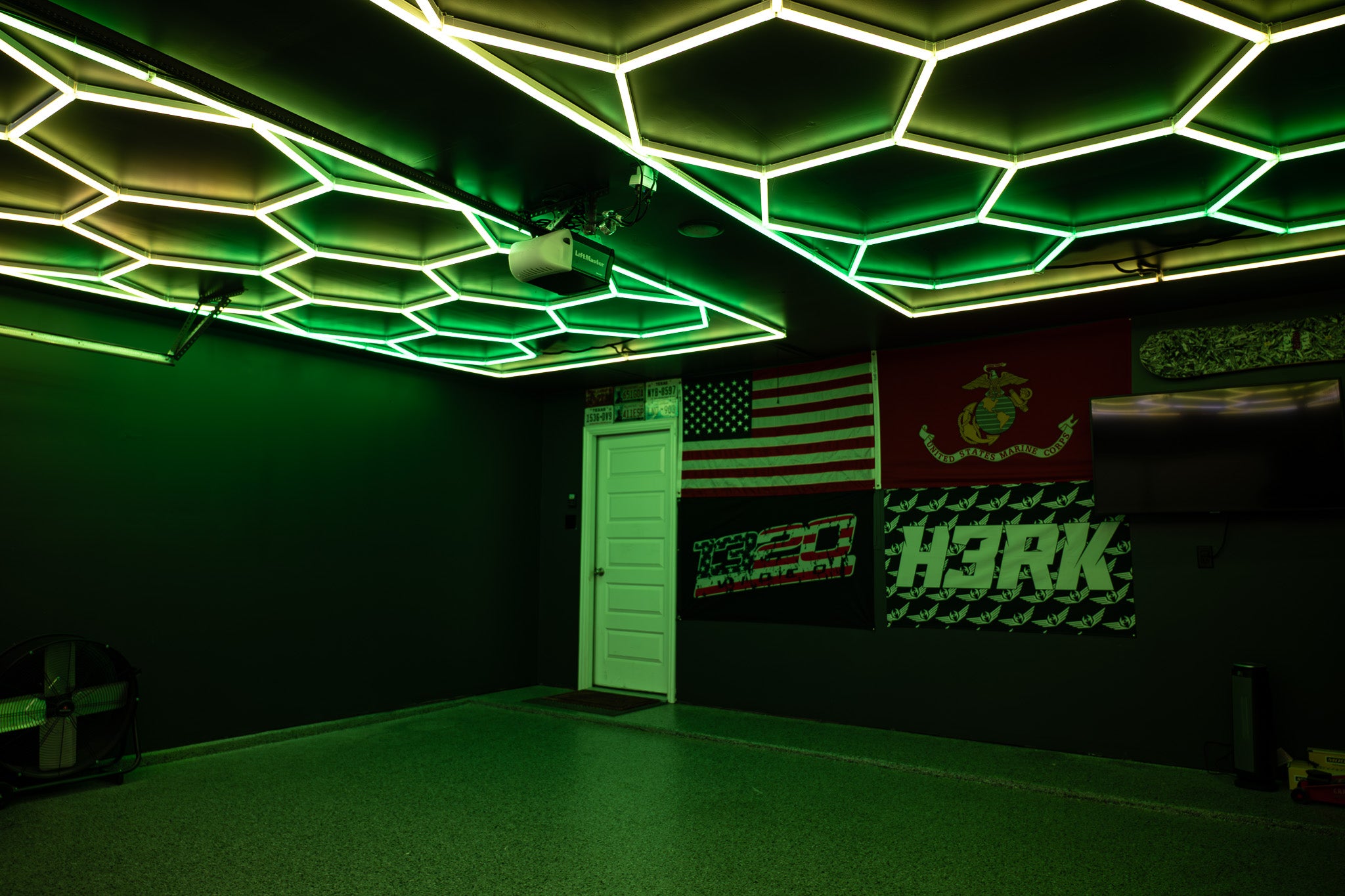 Balvolt - RGB Hex Light - Green and yellow animation